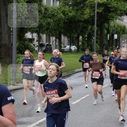 14.06.2026 - REWE Women's Run Jannik Wohlers http://msf.ph/oto/9804618 14.06.2026 10:38:29 Laufen 57 meine-sportfotos.de