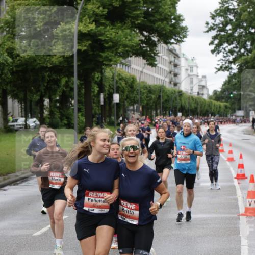 14.06.2026 - REWE Women's Run Jannik Wohlers http://msf.ph/oto/9804627 14.06.2026 10:38:30 Laufen 7, 5245, 244 meine-sportfotos.de