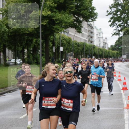 14.06.2026 - REWE Women's Run Jannik Wohlers http://msf.ph/oto/9804628 14.06.2026 10:38:30 Laufen 5245, 7, 6244 meine-sportfotos.de