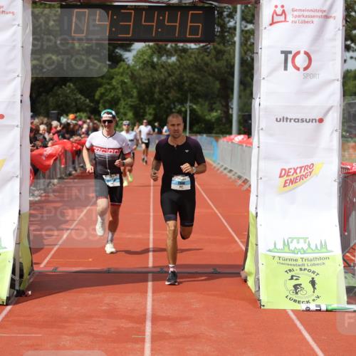 14.06.2026 - 7 Türme Triathlon Andreas Tolksdorf http://msf.ph/oto/9804629 14.06.2026 15:34:44 Ziel 923, 951, 955, 1007, 1086, 1096, 1126 meine-sportfotos.de