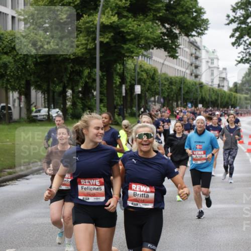 14.06.2026 - REWE Women's Run Jannik Wohlers http://msf.ph/oto/9804634 14.06.2026 10:38:31 Laufen 5245, 5244 meine-sportfotos.de