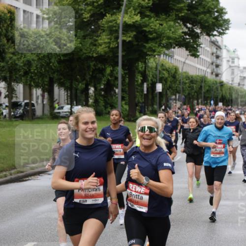 14.06.2026 - REWE Women's Run Jannik Wohlers http://msf.ph/oto/9804641 14.06.2026 10:38:31 Laufen 5245, 244 meine-sportfotos.de