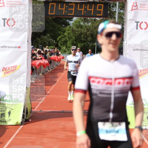 14.06.2026 - 7 Türme Triathlon Andreas Tolksdorf http://msf.ph/oto/9804645 14.06.2026 15:34:48 Ziel 951, 955, 1007, 1096, 1126, 1146 meine-sportfotos.de