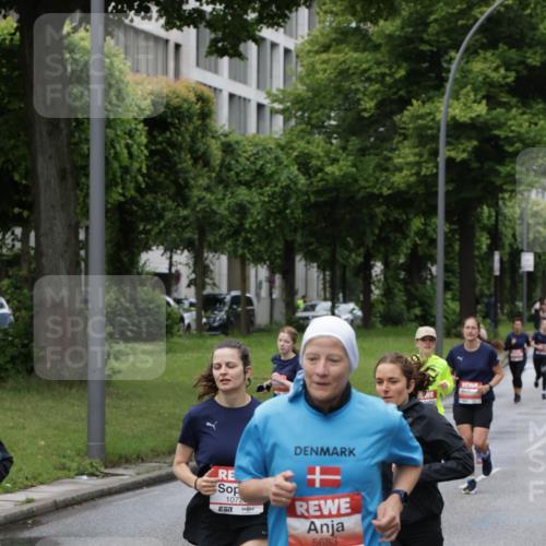 14.06.2026 - REWE Women's Run Jannik Wohlers http://msf.ph/oto/9804650 14.06.2026 10:38:34 Laufen 1072, 57, 5683, 7 meine-sportfotos.de
