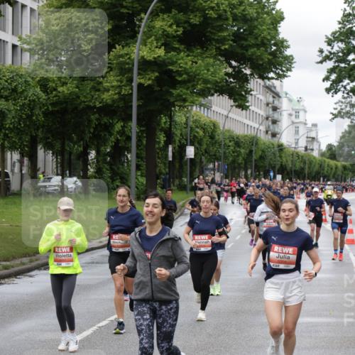 14.06.2026 - REWE Women's Run Jannik Wohlers http://msf.ph/oto/9804661 14.06.2026 10:38:35 Laufen 5308, 57 meine-sportfotos.de