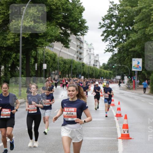 14.06.2026 - REWE Women's Run Jannik Wohlers http://msf.ph/oto/9804667 14.06.2026 10:38:36 Laufen 5308, 7 meine-sportfotos.de