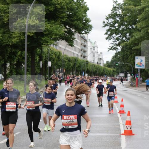14.06.2026 - REWE Women's Run Jannik Wohlers http://msf.ph/oto/9804673 14.06.2026 10:38:36 Laufen 5308 meine-sportfotos.de