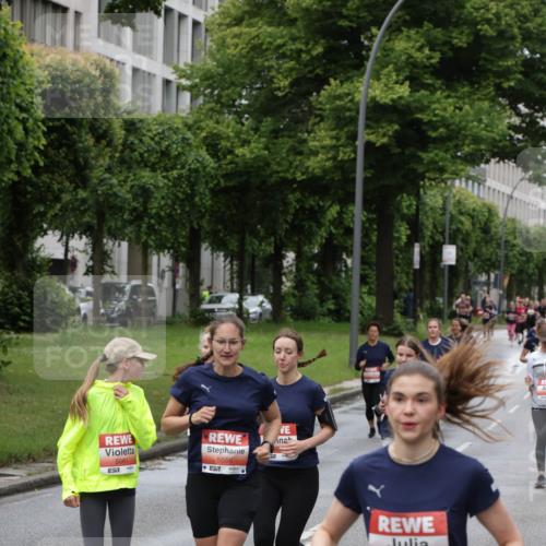14.06.2026 - REWE Women's Run Jannik Wohlers http://msf.ph/oto/9804678 14.06.2026 10:38:37 Laufen 5661, 5556, 5308, 7 meine-sportfotos.de
