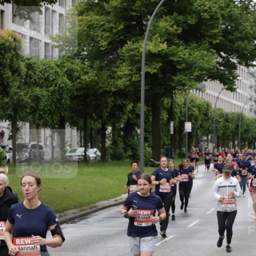 14.06.2026 - REWE Women's Run Jannik Wohlers http://msf.ph/oto/9804690 14.06.2026 10:38:38 Laufen 5933, 7, 52172 meine-sportfotos.de