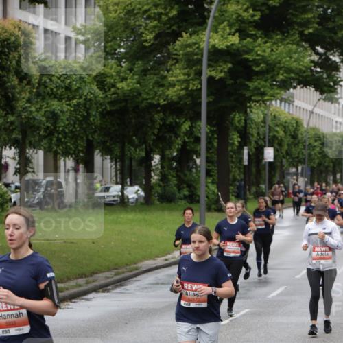 14.06.2026 - REWE Women's Run Jannik Wohlers http://msf.ph/oto/9804694 14.06.2026 10:38:38 Laufen 5933, 5217 meine-sportfotos.de