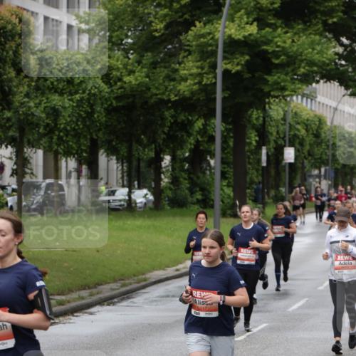14.06.2026 - REWE Women's Run Jannik Wohlers http://msf.ph/oto/9804696 14.06.2026 10:38:38 Laufen 5217, 6511 meine-sportfotos.de