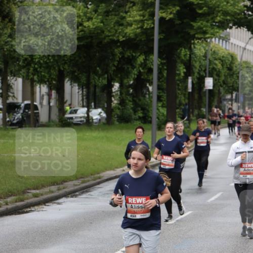 14.06.2026 - REWE Women's Run Jannik Wohlers http://msf.ph/oto/9804702 14.06.2026 10:38:38 Laufen 5217, 657 meine-sportfotos.de