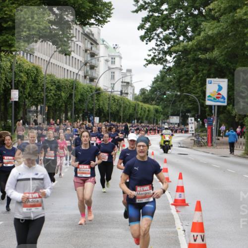 14.06.2026 - REWE Women's Run Jannik Wohlers http://msf.ph/oto/9804713 14.06.2026 10:38:40 Laufen 653, 4 meine-sportfotos.de