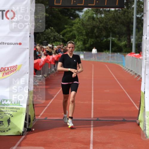 14.06.2026 - 7 Türme Triathlon Andreas Tolksdorf http://msf.ph/oto/9804724 14.06.2026 15:35:10 Ziel 1185, 1731 meine-sportfotos.de