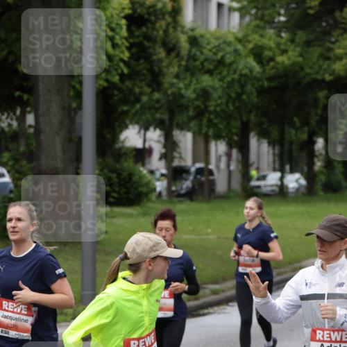14.06.2026 - REWE Women's Run Jannik Wohlers http://msf.ph/oto/9804734 14.06.2026 10:38:42 Laufen 5070, 5661, 65, 5660 meine-sportfotos.de
