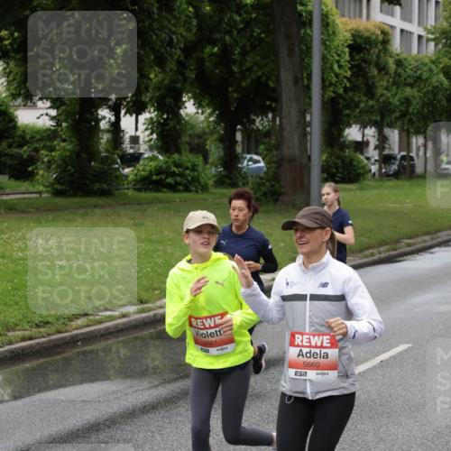 14.06.2026 - REWE Women's Run Jannik Wohlers http://msf.ph/oto/9804742 14.06.2026 10:38:43 Laufen 5661, 5660, 7 meine-sportfotos.de