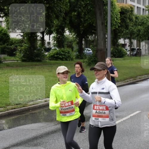 14.06.2026 - REWE Women's Run Jannik Wohlers http://msf.ph/oto/9804745 14.06.2026 10:38:43 Laufen 5661, 5660 meine-sportfotos.de
