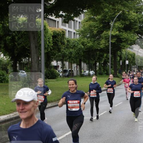 14.06.2026 - REWE Women's Run Jannik Wohlers http://msf.ph/oto/9804772 14.06.2026 10:38:47 Laufen 6055 meine-sportfotos.de