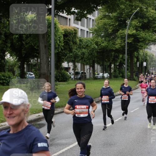 14.06.2026 - REWE Women's Run Jannik Wohlers http://msf.ph/oto/9804775 14.06.2026 10:38:47 Laufen 6055, 801 meine-sportfotos.de