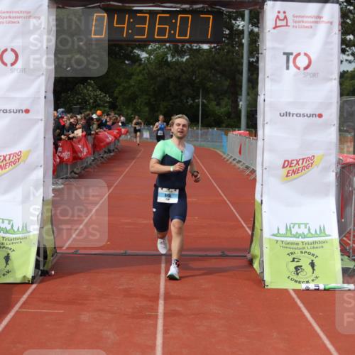 14.06.2026 - 7 Türme Triathlon Andreas Tolksdorf http://msf.ph/oto/9804864 14.06.2026 15:36:05 Ziel 1056, 1116 meine-sportfotos.de