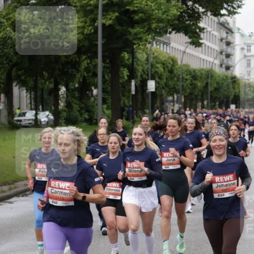 14.06.2026 - REWE Women's Run Jannik Wohlers http://msf.ph/oto/9804883 14.06.2026 10:39:05 Laufen 5067, 657, 5113, 5087, 5111, 657, 5066, 51, 5871, 7 meine-sportfotos.de