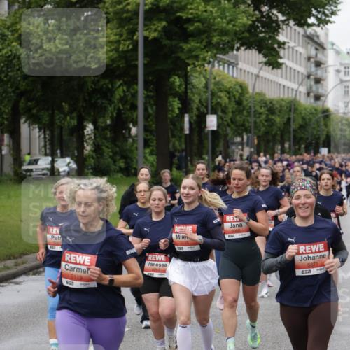 14.06.2026 - REWE Women's Run Jannik Wohlers http://msf.ph/oto/9804885 14.06.2026 10:39:05 Laufen 5067, 57, 5113, 5087, 57, 5111, 5066, 57, 5871, 7 meine-sportfotos.de