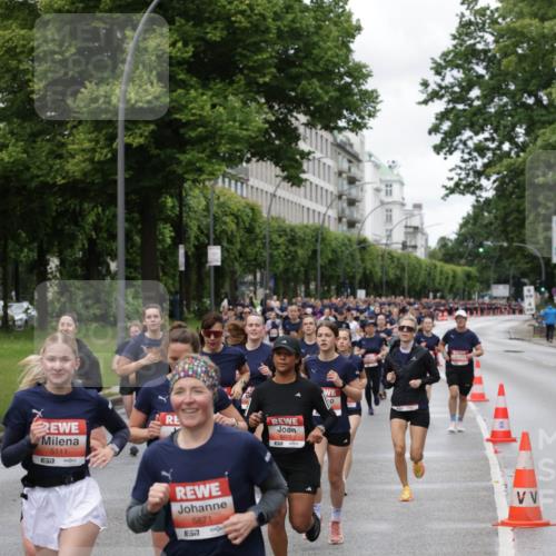 14.06.2026 - REWE Women's Run Jannik Wohlers http://msf.ph/oto/9804891 14.06.2026 10:39:06 Laufen 5111, 6172, 5871, 57 meine-sportfotos.de