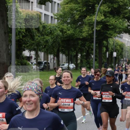 14.06.2026 - REWE Women's Run Jannik Wohlers http://msf.ph/oto/9804899 14.06.2026 10:39:07 Laufen 5871, 657, 5066, 5172, 7, 7 meine-sportfotos.de