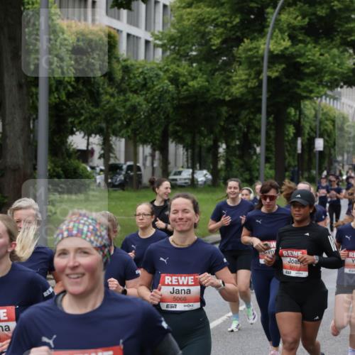 14.06.2026 - REWE Women's Run Jannik Wohlers http://msf.ph/oto/9804900 14.06.2026 10:39:07 Laufen 5871, 57, 5066, 7, 6172 meine-sportfotos.de