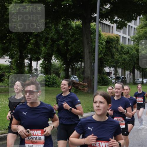14.06.2026 - REWE Women's Run Jannik Wohlers http://msf.ph/oto/9804920 14.06.2026 10:39:10 Laufen 5154, 7, 5499, 7 meine-sportfotos.de