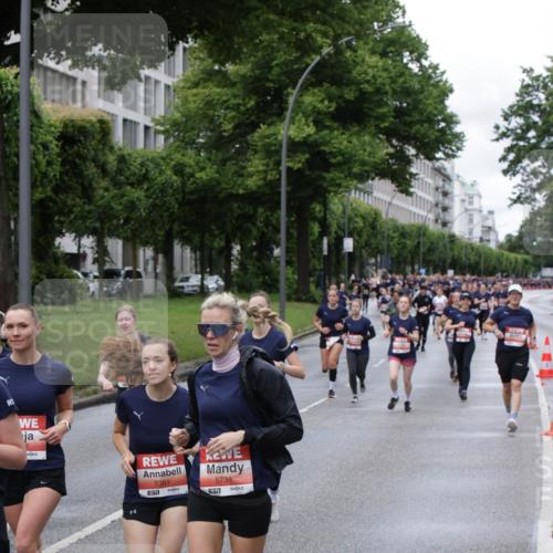 14.06.2026 - REWE Women's Run Jannik Wohlers http://msf.ph/oto/9804928 14.06.2026 10:39:11 Laufen 5381, 657, 5731, 577 meine-sportfotos.de