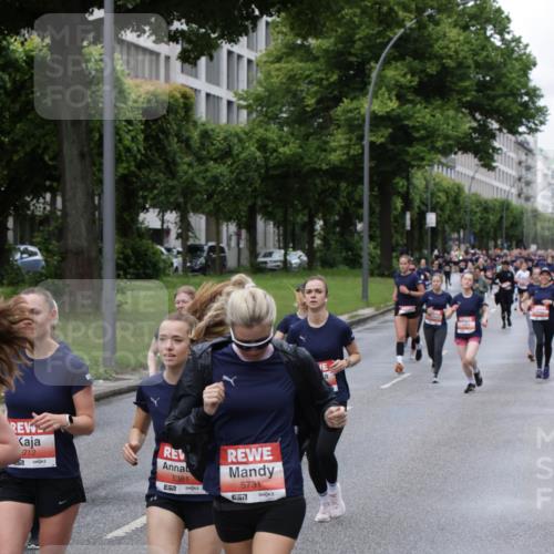 14.06.2026 - REWE Women's Run Jannik Wohlers http://msf.ph/oto/9804936 14.06.2026 10:39:11 Laufen 712, 5381, 7, 5731, 657 meine-sportfotos.de