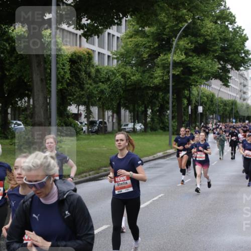 14.06.2026 - REWE Women's Run Jannik Wohlers http://msf.ph/oto/9804937 14.06.2026 10:39:11 Laufen 5731, 5209, 5 meine-sportfotos.de