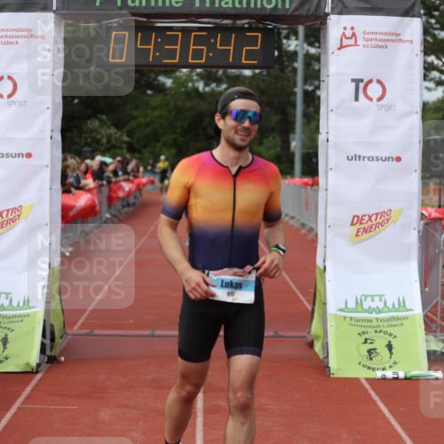 14.06.2026 - 7 Türme Triathlon Andreas Tolksdorf http://msf.ph/oto/9804990 14.06.2026 15:36:41 Ziel 972, 1013, 1545 meine-sportfotos.de