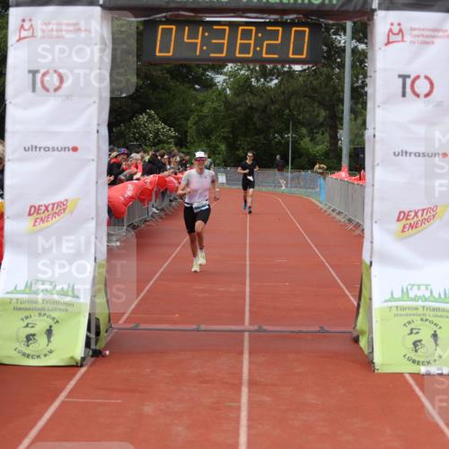 14.06.2026 - 7 Türme Triathlon Andreas Tolksdorf http://msf.ph/oto/9805060 14.06.2026 15:38:19 Ziel 1117, 1153, 1182 meine-sportfotos.de