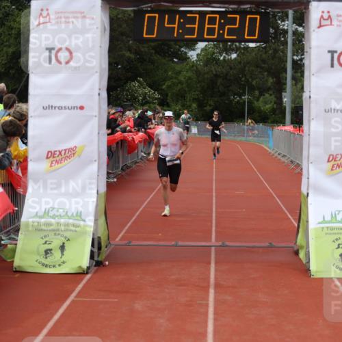 14.06.2026 - 7 Türme Triathlon Andreas Tolksdorf http://msf.ph/oto/9805062 14.06.2026 15:38:19 Ziel 1117, 1153, 1182 meine-sportfotos.de