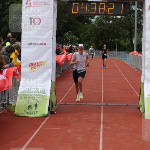 14.06.2026 - 7 Türme Triathlon Andreas Tolksdorf http://msf.ph/oto/9805064 14.06.2026 15:38:20 Ziel 1117, 1153, 1182 meine-sportfotos.de