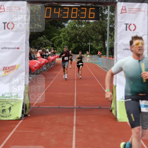 14.06.2026 - 7 Türme Triathlon Andreas Tolksdorf http://msf.ph/oto/9805075 14.06.2026 15:38:36 Ziel 887, 894, 919, 1738 meine-sportfotos.de