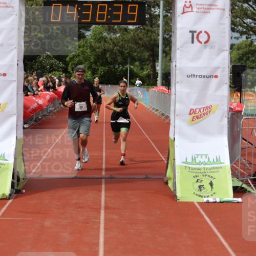 14.06.2026 - 7 Türme Triathlon Andreas Tolksdorf http://msf.ph/oto/9805080 14.06.2026 15:38:38 Ziel 887, 894, 919, 1738 meine-sportfotos.de