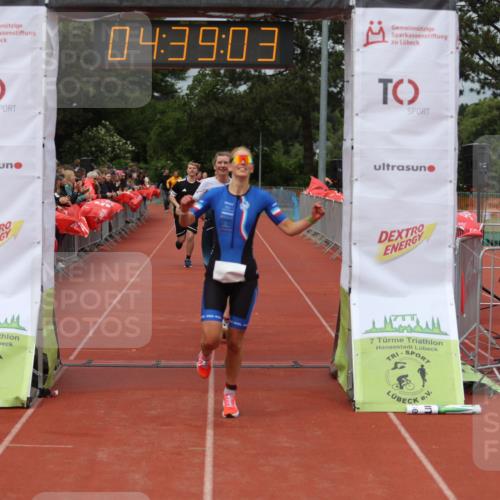 14.06.2026 - 7 Türme Triathlon Andreas Tolksdorf http://msf.ph/oto/9805102 14.06.2026 15:39:02 Ziel 997, 1084, 1093, 1180 meine-sportfotos.de