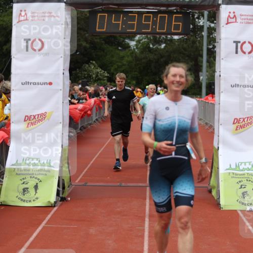 14.06.2026 - 7 Türme Triathlon Andreas Tolksdorf http://msf.ph/oto/9805107 14.06.2026 15:39:05 Ziel 997, 1084, 1093, 1180, 1584 meine-sportfotos.de