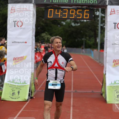 14.06.2026 - 7 Türme Triathlon Andreas Tolksdorf http://msf.ph/oto/9805138 14.06.2026 15:39:55 Ziel 914 meine-sportfotos.de