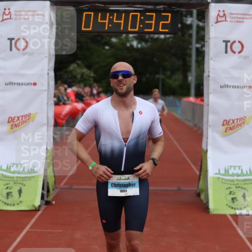 14.06.2026 - 7 Türme Triathlon Andreas Tolksdorf http://msf.ph/oto/9805159 14.06.2026 15:40:32 Ziel 973, 1028, 1089, 1563 meine-sportfotos.de