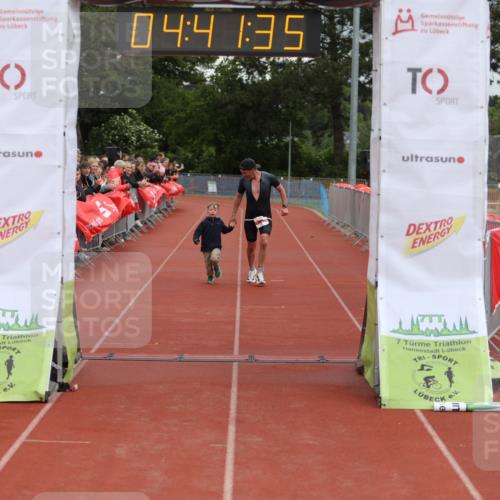14.06.2026 - 7 Türme Triathlon Andreas Tolksdorf http://msf.ph/oto/9805198 14.06.2026 15:41:34 Ziel 713, 731, 1165 meine-sportfotos.de