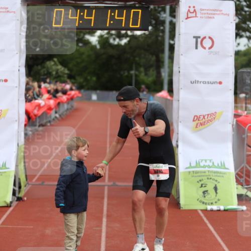 14.06.2026 - 7 Türme Triathlon Andreas Tolksdorf http://msf.ph/oto/9805207 14.06.2026 15:41:39 Ziel 731 meine-sportfotos.de