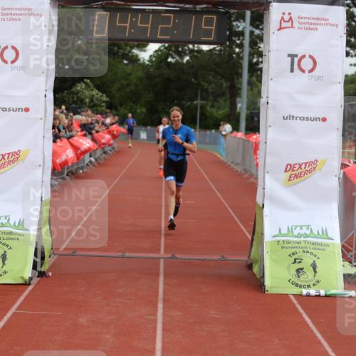 14.06.2026 - 7 Türme Triathlon Andreas Tolksdorf http://msf.ph/oto/9805213 14.06.2026 15:42:18 Ziel 911, 1184 meine-sportfotos.de