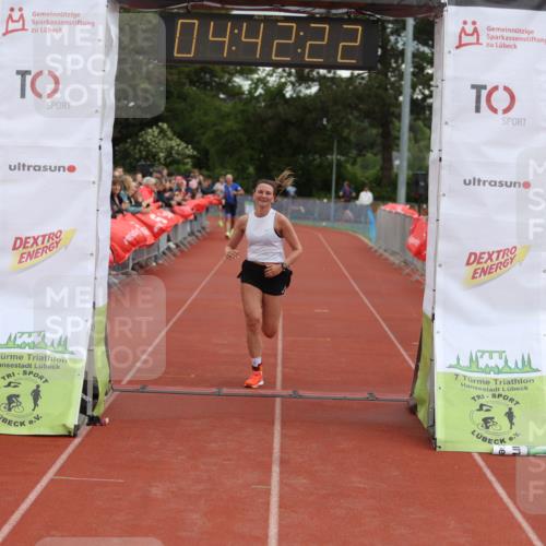 14.06.2026 - 7 Türme Triathlon Andreas Tolksdorf http://msf.ph/oto/9805218 14.06.2026 15:42:21 Ziel 911, 1184 meine-sportfotos.de
