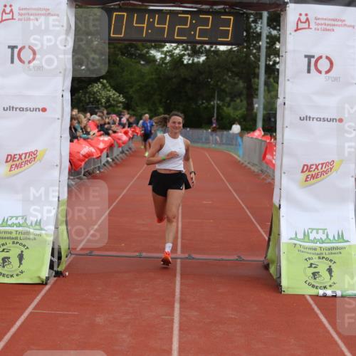 14.06.2026 - 7 Türme Triathlon Andreas Tolksdorf http://msf.ph/oto/9805219 14.06.2026 15:42:22 Ziel 911, 1184 meine-sportfotos.de