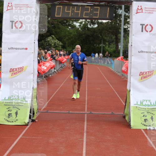 14.06.2026 - 7 Türme Triathlon Andreas Tolksdorf http://msf.ph/oto/9805221 14.06.2026 15:42:30 Ziel 725, 986, 1184, 1759 meine-sportfotos.de