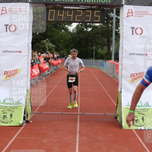 14.06.2026 - 7 Türme Triathlon Andreas Tolksdorf http://msf.ph/oto/9805227 14.06.2026 15:42:34 Ziel 725, 986, 1759 meine-sportfotos.de